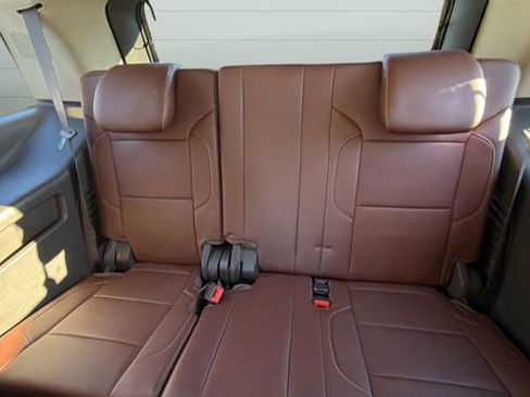Used 2016 Chevrolet Tahoe LTZ AWD/4WD image 27