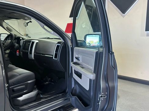 Used 2009 Dodge Ram 1500 Truck SLT image 16