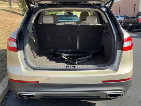 Used 2017 Lincoln MKX Select w/ Lincoln MKX Climate Package image 9