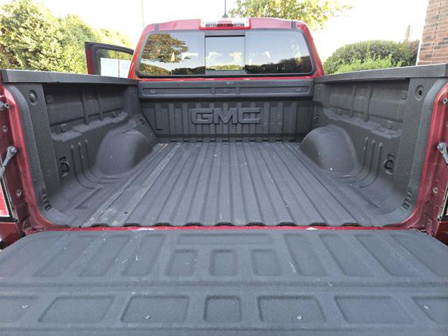 Used 2018 GMC Canyon All Terrain w/ All Terrain X Package AWD/4WD image 31