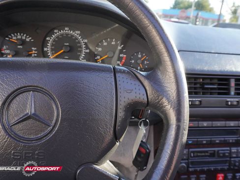 Used 1998 Mercedes-Benz SL 500 image 35