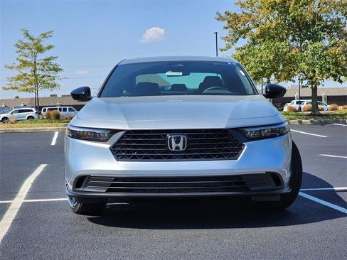 Used 2024 Honda Accord Sport image 10