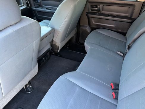 Used 2017 RAM 2500 Tradesman w/ Chrome Appearance Group AWD/4WD image 4