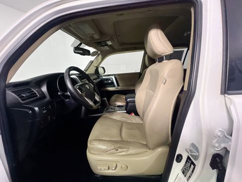 Used 2013 Toyota 4Runner Limited image 14