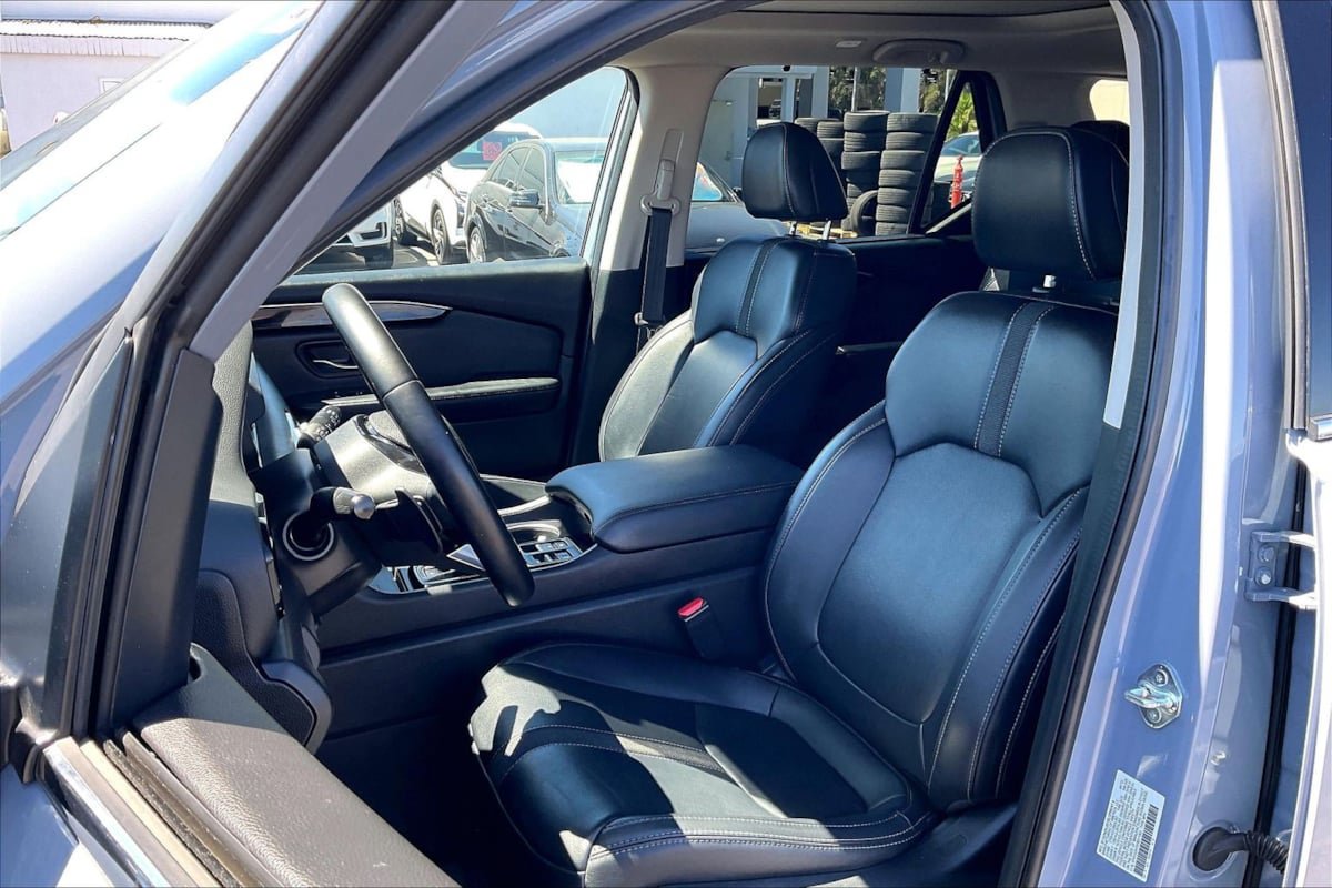 Used 2023 Honda Pilot Touring image 23