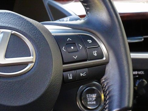 Used 2019 Lexus LX 570 4WD w/ Luxury Package image 19