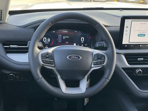 New 2026 Ford Explorer Active w/ Active Comfort Package image 7