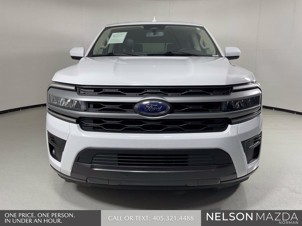 Used 2022 Ford Expedition XLT RWD image 2