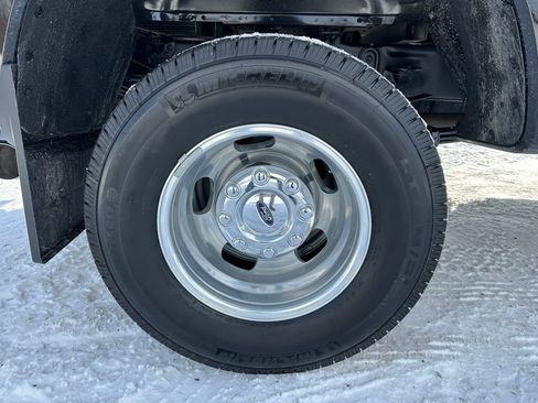 Used 2024 Ford F350 Platinum image 24