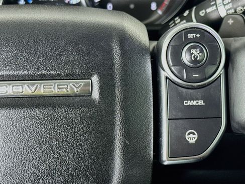 Used 2017 Land Rover Discovery First Edition AWD/4WD image 13