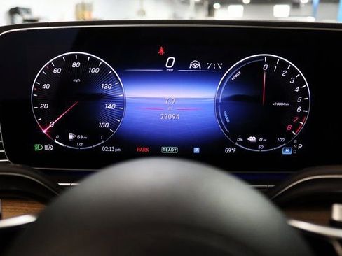 Used 2024 Mercedes-Benz GLE 450e 4MATIC w/ Driver Assistance Package image 21