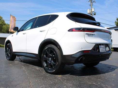 Used 2024 Dodge Hornet R/T w/ R/T Blacktop Package AWD/4WD image 9
