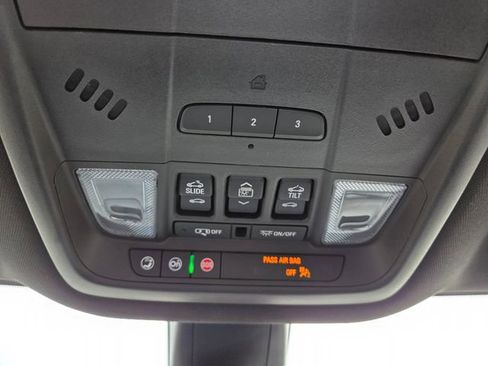 Used 2023 Buick Enclave Essence w/ Experience Buick Package image 26