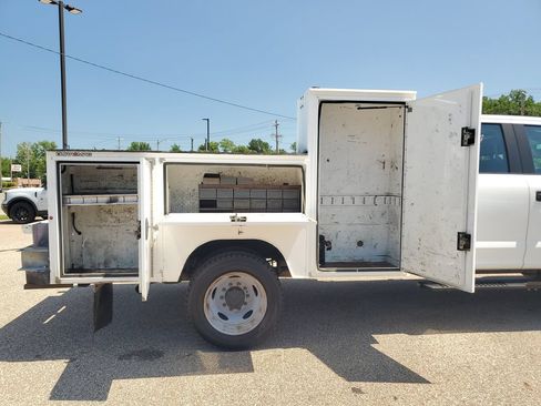 Used 2020 Ford F550 4x4 Crew Cab Super Duty image 9