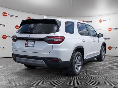 New 2025 Honda Pilot EX-L image 5