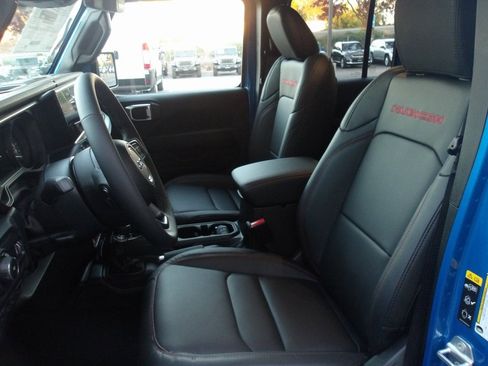 New 2026 Jeep Wrangler Unlimited Rubicon image 12