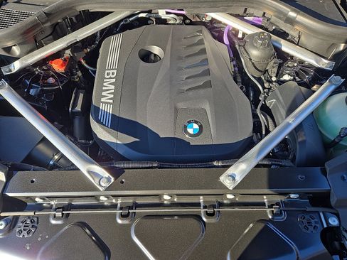 New 2026 BMW X5 xDrive40i w/ Premium Package image 11