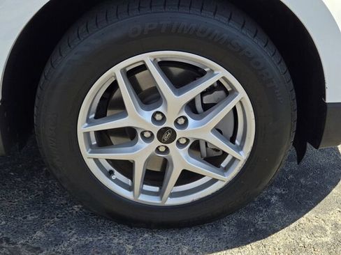 Used 2024 Ford Edge SEL AWD/4WD image 19