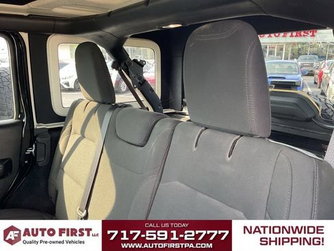Used 2018 Jeep Wrangler Unlimited Sport S AWD/4WD image 10