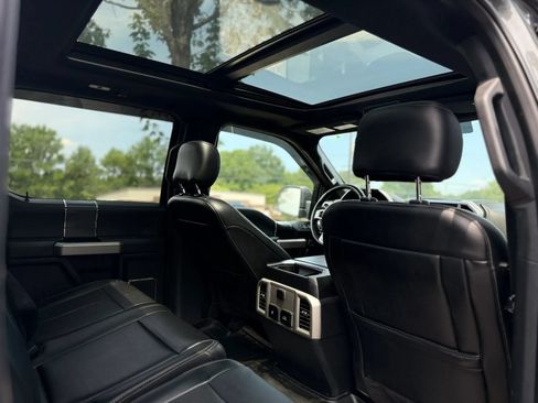Used 2019 Ford F150 Lariat AWD/4WD image 13