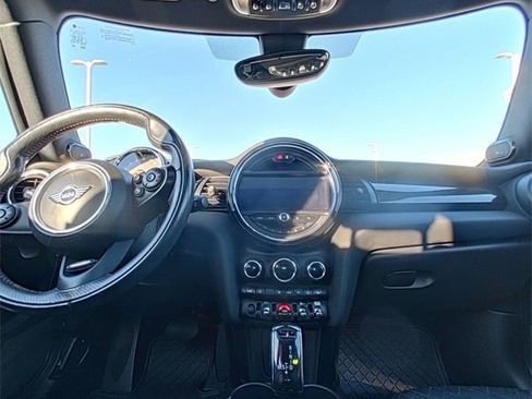 Used 2020 MINI Cooper S image 25