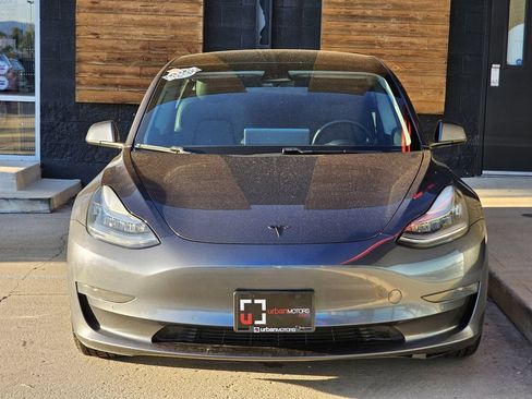 Used 2020 Tesla Model 3 Standard Range Plus RWD image 6