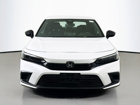 Used 2023 Honda Civic Sport image 2