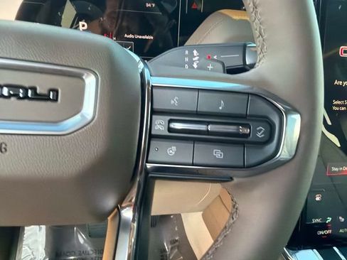 New 2026 GMC Yukon Denali w/ Advanced Technology Package AWD/4WD image 27