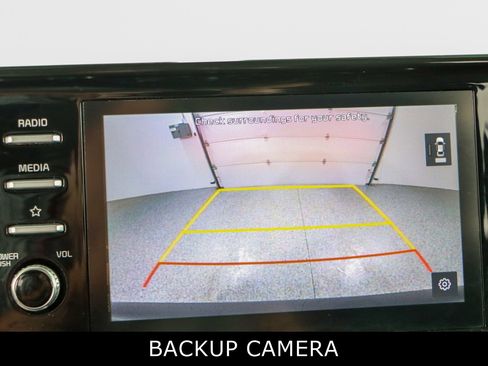 Used 2021 Kia Sorento LX image 18