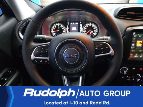 Used 2023 Jeep Renegade Latitude AWD/4WD image 15