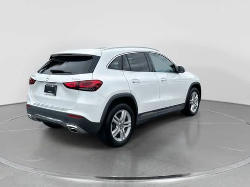 Used 2023 Mercedes-Benz GLA 250 4MATIC image 8