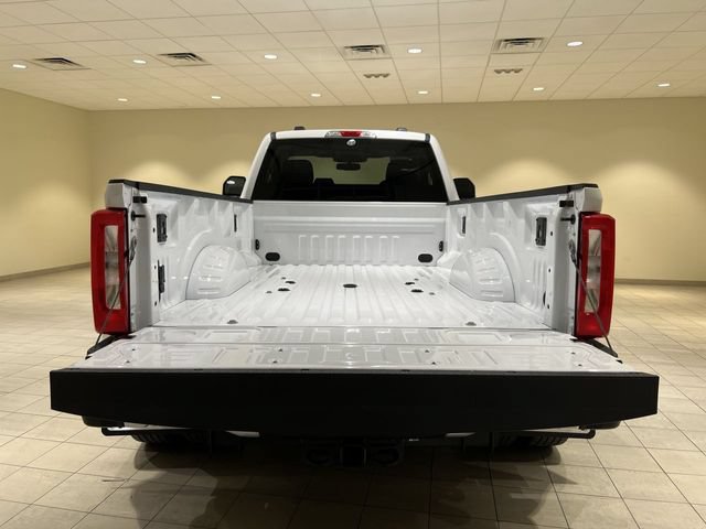 Used 2023 Ford F350 XLT AWD/4WD image 20