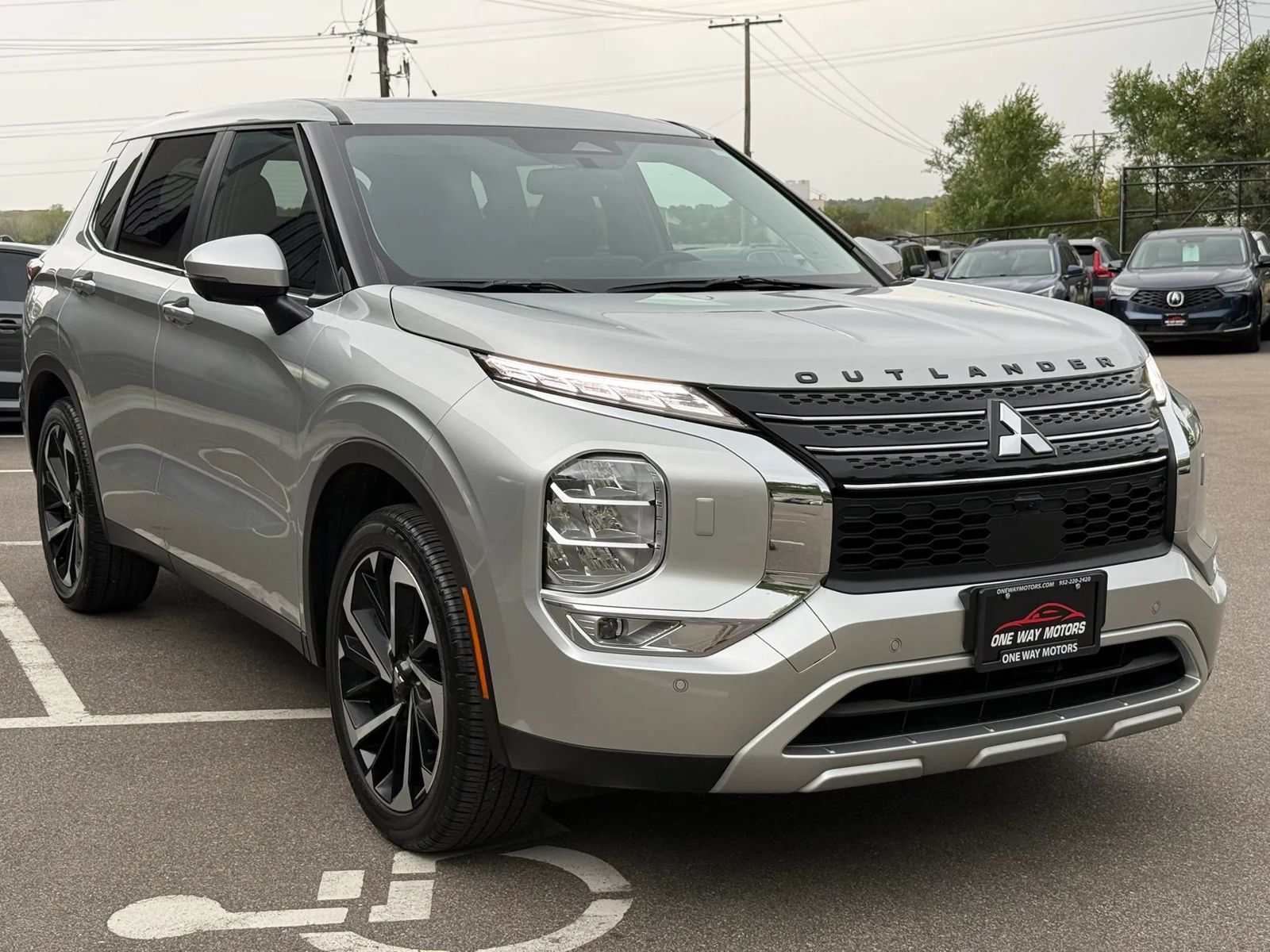 Used 2024 Mitsubishi Outlander Ralliart AWD/4WD image 7