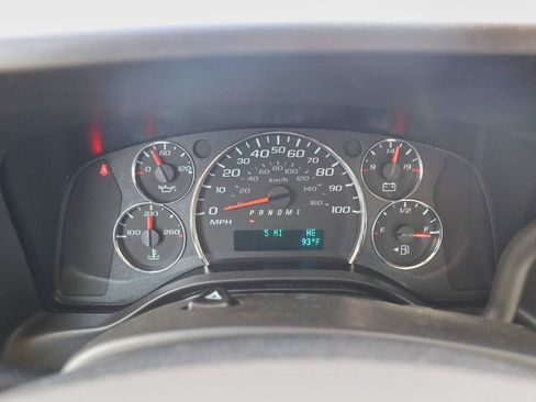 New 2025 GMC Savana 2500 Extended w/ Driver Convenience Package image 19