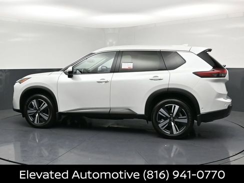 Certified 2025 Nissan Rogue SL AWD/4WD image 28