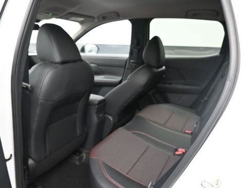 New 2026 Nissan Kicks SR w/ Cold Weather Package FWD image 14