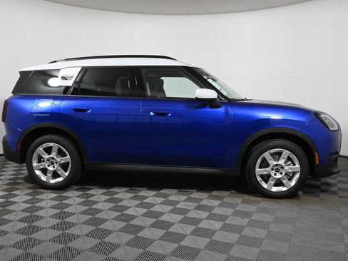 Certified 2025 MINI Cooper Countryman S image 8