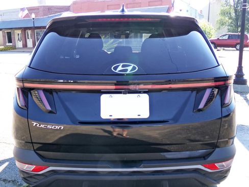 Used 2022 Hyundai Tucson SEL w/ Convenience Package FWD image 3