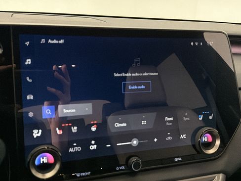 Used 2025 Lexus RX 350 w/ Convenience Package image 14