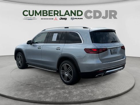 Used 2025 Mercedes-Benz GLS 450 4MATIC image 8