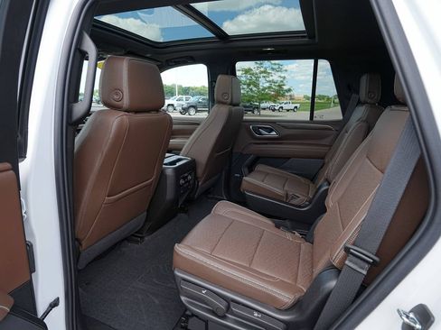Used 2022 Chevrolet Tahoe High Country AWD/4WD image 18