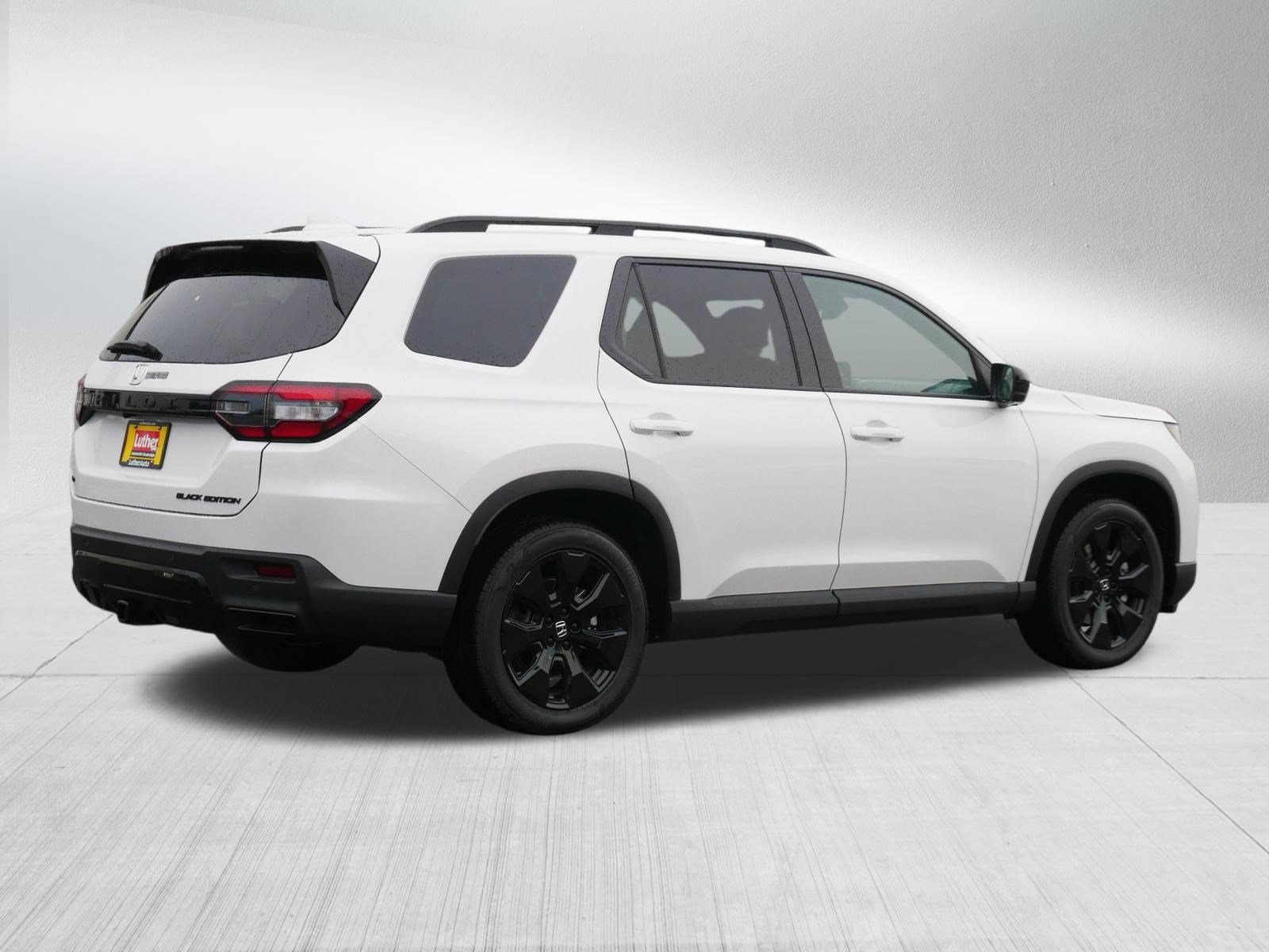 New 2026 Honda Pilot Black Edition image 7