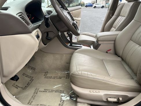 Used 2000 Lexus ES 330 image 23