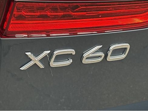 Used 2020 Volvo XC60 T6 Inscription AWD/4WD image 9