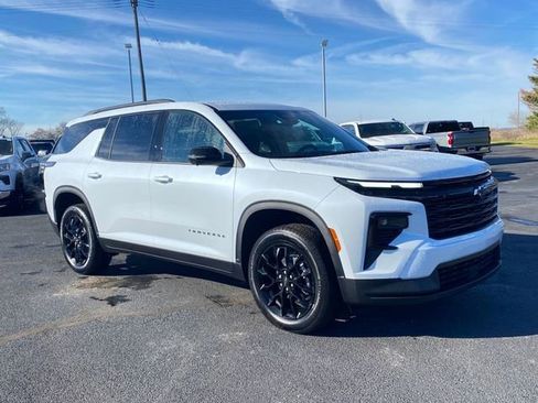 New 2026 Chevrolet Traverse LT w/ Midnight/Sport Edition image 8