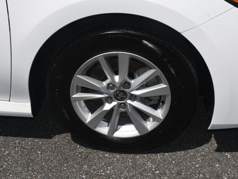 Used 2026 Toyota Camry LE w/ Convenience Package FWD image 22