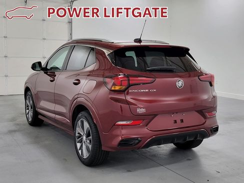 Used 2022 Buick Encore GX Select w/ Sport Touring Package FWD image 6