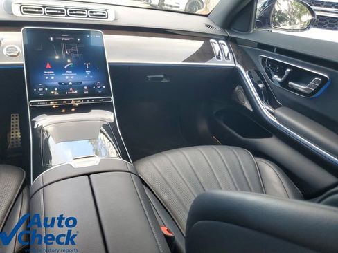 Used 2022 Mercedes-Benz S 500 4MATIC w/ AMG Line Package image 15