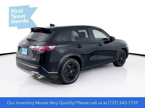 New 2026 Honda HR-V Sport image 8