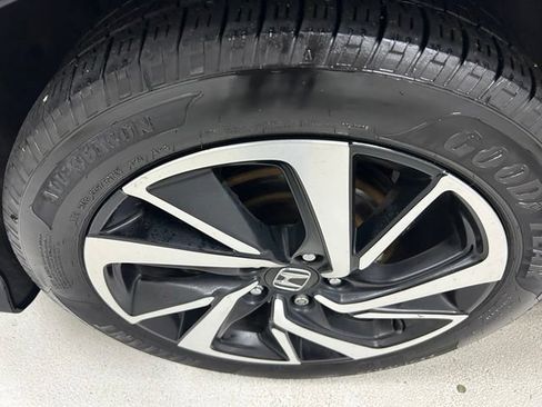 Used 2019 Honda HR-V Sport image 9